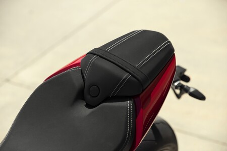 Triumph Speed Triple 1200 Rr 2021 004