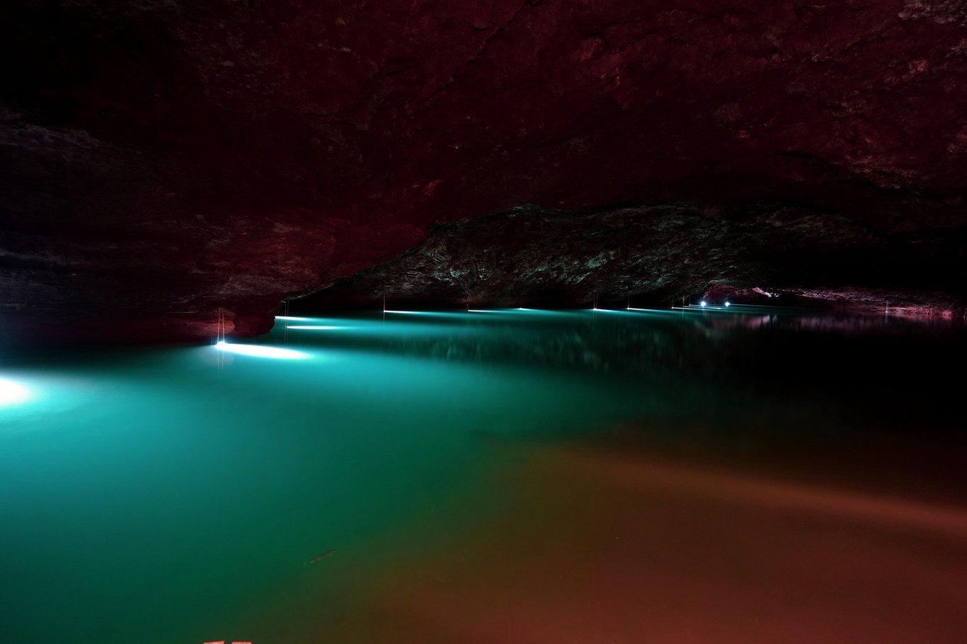 Lost Sea, el lago subterráneo más grande de Estados Unidos
