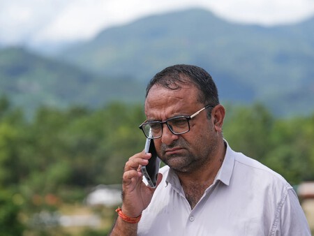 Dawadi Professor Diretor Escola Nepal
