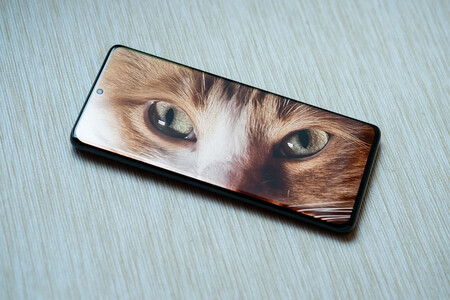 Samsung presenta una nueva OLED móvil con hasta 1.500 nits de brillo máximo y un 73% DCI-P3 en exteriores