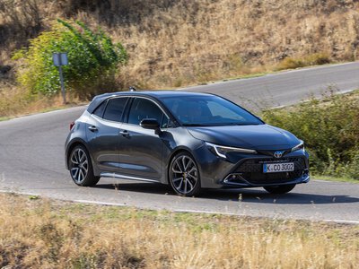 ¿Vas a probar un coche híbrido eléctrico? Apunta estos consejos antes, pueden serte útiles 