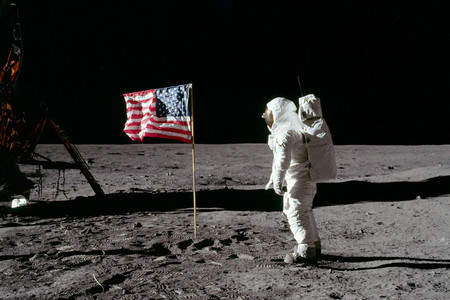 Hasselblad nos recuerda la evolución de la fotografía en el espacio con motivo del 50 aniversario de la llegada a la Luna