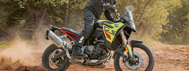 La nueva BMW F 900 GS ataca directa al corazoncito trail: Estilazo, potencia y tecnología solo por un poquito más de dinero