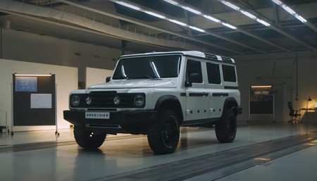 El Ineos Grenadier prueba suerte fuera de Gran Bretaña: Ineos ya tiene oferta para la fábrica de Daimler en Francia