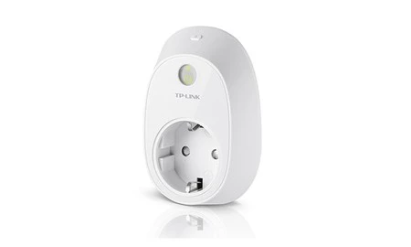 En oferta flash, tienes hoy en Amazon a precio de chollo el enchufe inteligente TP-Link HS110 por sólo 18,49 euros