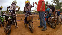 Loretta Lynn's Amateur Motocross: esos locos bajitos del Motocross