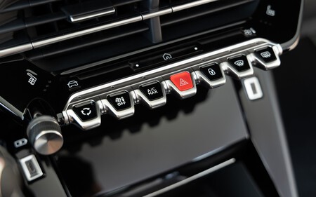 Peugeot E2008 E Liontestdrive