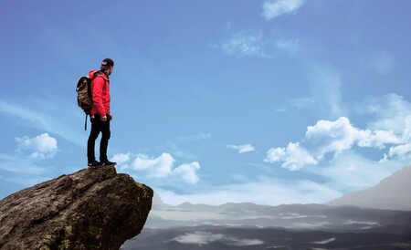 Chollos en tallas sueltas de abrigos, pantalones o camisetas The North Face, Helly Hansen o Napapijri en Amazon
