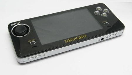 La NeoGeo X saldrá finalmente el 6 de diciembre. Se confirma también su precio oficial