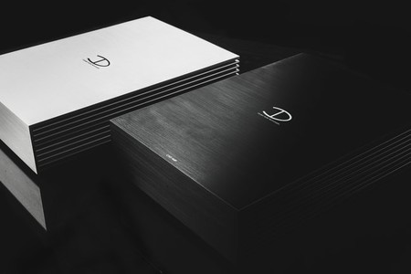 Parece un disco duro externo, pero es el nuevo amplificador integrado de Densen