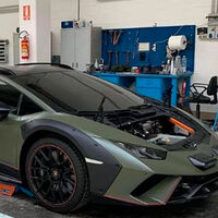 El Lamborghini Huracán Sterrato se deja ver sin camuflaje: un toro nacido para dar guerra más allá del asfalto