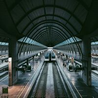 El Gobierno se pasa al modelo alemán: en 2026 habrá un abono único de transporte para viajar con un solo pago. Tiene letra pequeña