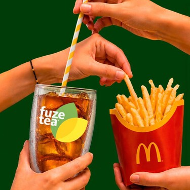 La nueva guerra del té llega al 'fast food': McDonald’s cambia de marca en plena batalla por las bebidas frías 