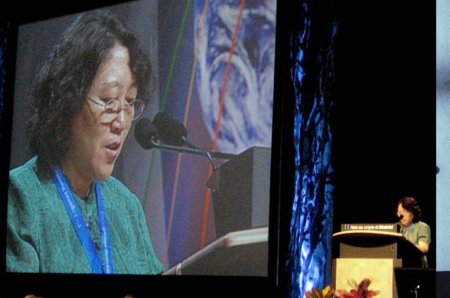 Li Yinhe, sexóloga china, denuncia que le censuran sus mails por escribir la palabra "sexo"
