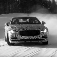 Aquí tienes el futuro Polestar 1 bailando sobre hielo antes de su viaje al Salón de Pekín