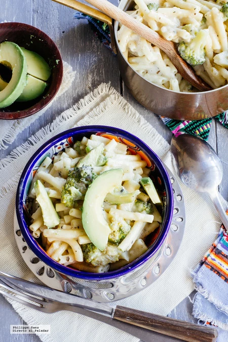 Pasta cremosa con brócoli, tostadas de picadillo de cerdo y más en Directo al Paladar México