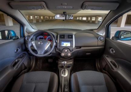 Nissan Note 2014 para México, interior.
