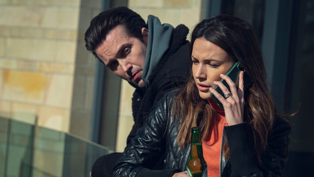 Ocho episodios, 131 millones de visualizaciones y un misterio: la segunda miniserie más vista de Netflix es un thriller poco conocido