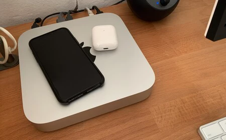 Mac mini を改善するアイデア: 上部の誘導充電ベース?