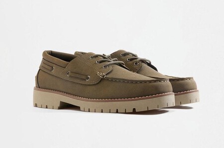 El Regreso De Los Nauticos Confirma Que El Estilo Preppy Tambien Tiene Lugar En Tus Looks De Otono