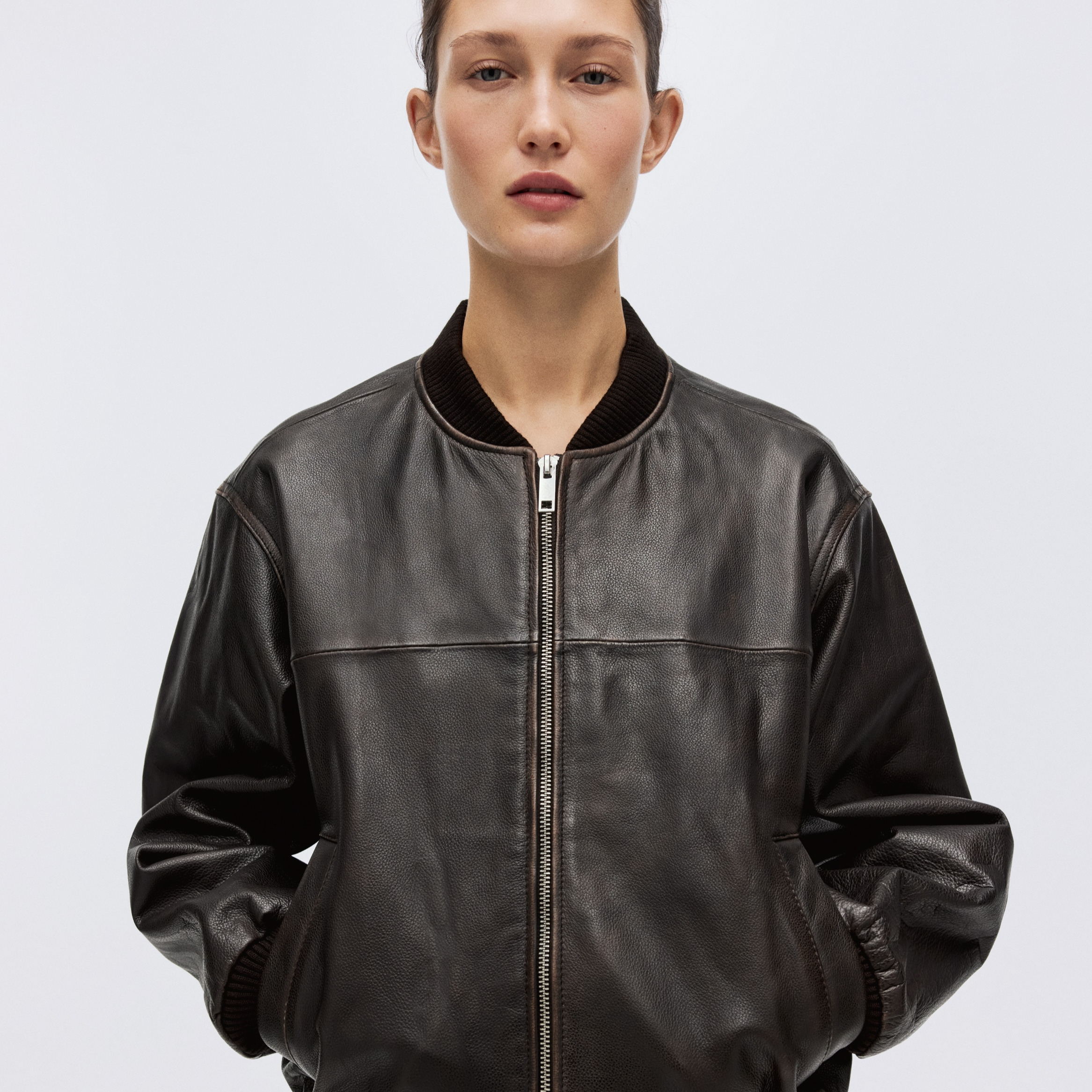 Cazadora bomber de piel