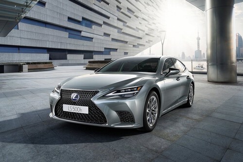 El Lexus LS Hybrid ya tiene precio en México: un híbrido a tope de lujos y equipo para enfrentar a los alemanes