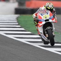 Andrea Iannone es baja por lesión para Japón, reaparecerá en el Gran Premio de Australia 