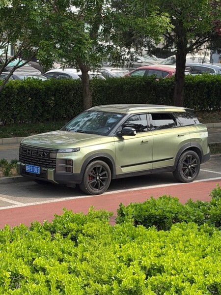 Um dos poucos Cherys que vimos em Pequim