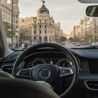 Ya hay coches autónomos de Tesla en España y el siguiente será Uber: quiere que sus robotaxis lleguen a su app en Madrid 