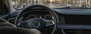 Ya hay coches autónomos de Tesla en España y el siguiente será Uber: quiere que sus robotaxis lleguen a su app en Madrid 
