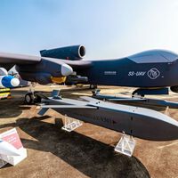 A China acaba de estrear uma arma capaz de mudar as regras da guerra: um porta-aviões voador que pode lançar 100 drones kamikaze 