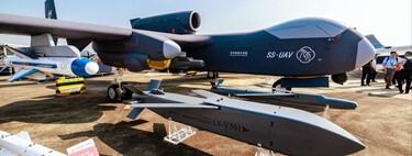 A China acaba de estrear uma arma capaz de mudar as regras da guerra: um porta-aviões voador que pode lançar 100 drones kamikaze 
