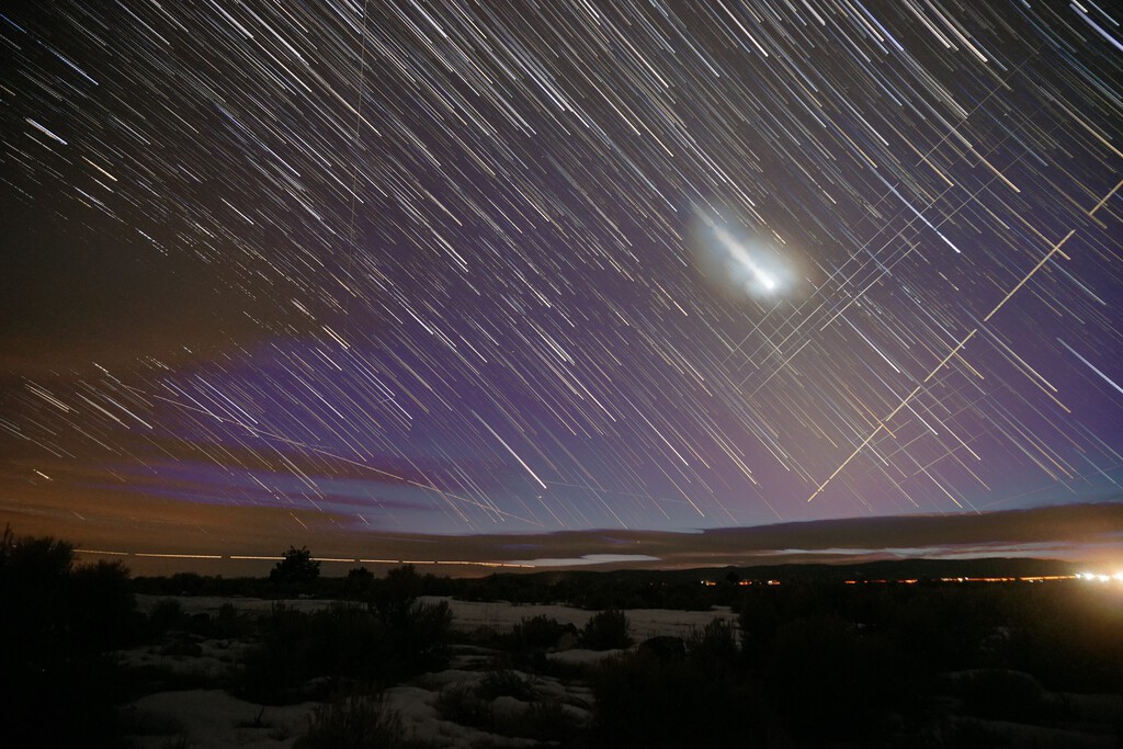 La contaminación lumínica de los satélites ya tiene cifras. Starlink pone más infractores, pero Guowang lleva peor nota 