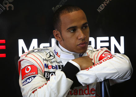 Hamilton y McLaren descalificados por mentirosos
