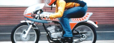 Hubo una época en la que los ciclomotores no envidiaban a las RR, y eran hasta más divertidos. Eran tan radicales que tuvieron que parar 