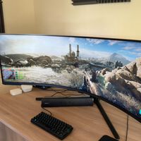 Jugar en 49 pulgadas a 240 Hz es otra historia. Y ahora podemos hacerlo con este monitor Samsung que nunca había estado tan barato