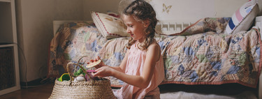 El cesto de los tesoros: qué beneficios aporta al desarrollo del niño y cómo hacer uno con objetos cotidianos