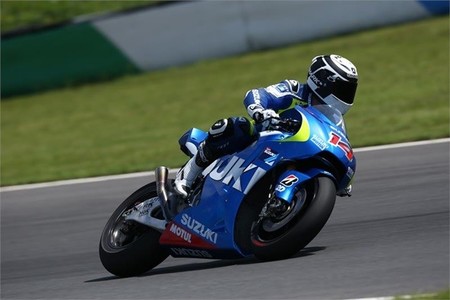 Suzuki continúa su preparación en el test de Motegi