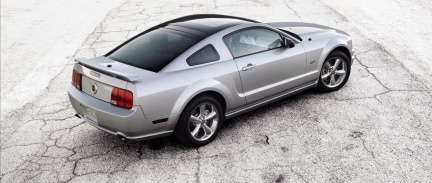 Techo de cristal panorámico para el Ford Mustang en 2009