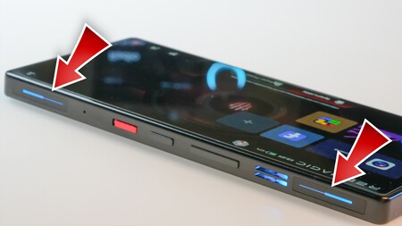 Assim como os modelos anteriores, o RedMagic 11 Pro também possui dois botões de ombro sensoriais no lado direito da moldura. (Imagem | GameStar Tech)