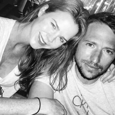 Amelia Bono y Manuel Martos anuncian oficialmente su separación (siguiendo la misma táctica que usaron Iker y Sara)