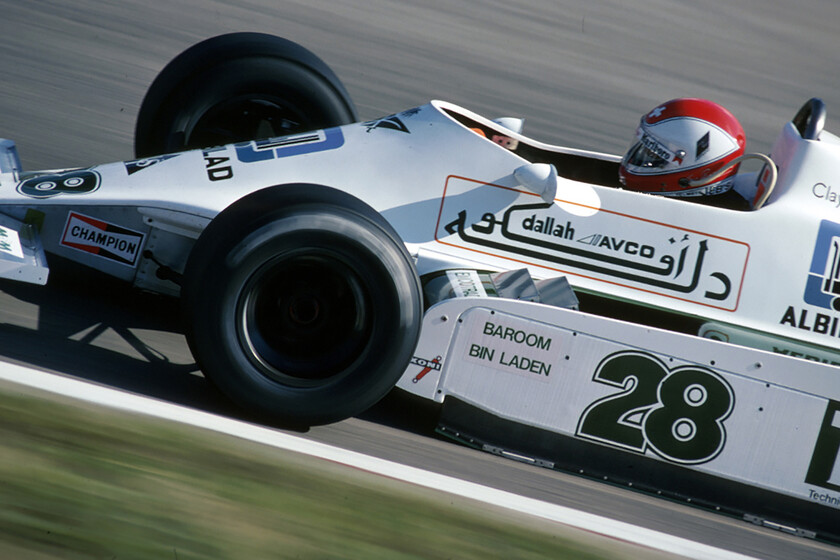 Un logo di Bin Laden su un monoplazio di Williams durante una gara di Formula 1 negli anni '70