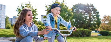 Así son los padres faro que guían como una luz a sus hijos: cinco señales para reconocerlos