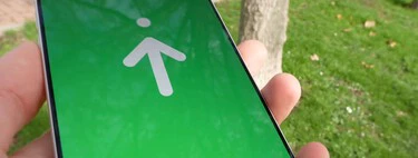 He probado el AirTag 2 frente al original en campo abierto y el cambio es rotundo. A partir del metro doce, el modelo antiguo no tiene nada que hacer