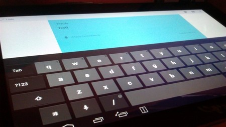 Cuatro teclados virtuales para los dispositivos móviles de tu empresa
