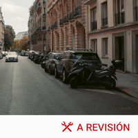 Aparcar en sentido contrario: cuál es la multa y cuántos puntos quita la DGT