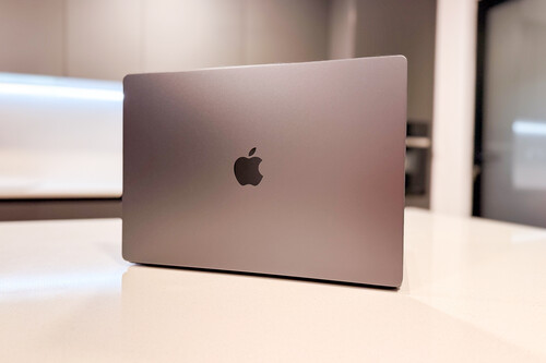 MacBook Pro M5 Max, análisis: Apple ya tiene su gran máquina para la IA local