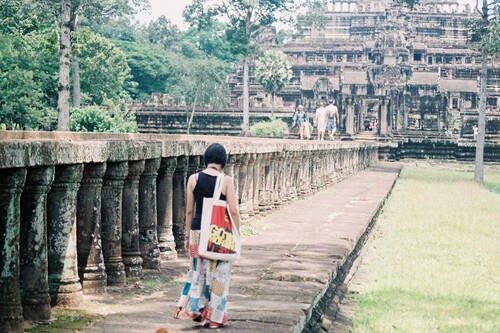 Compañeros de ruta: empezamos el año viajando, de los templos de Angkor al monasterio de Yuste