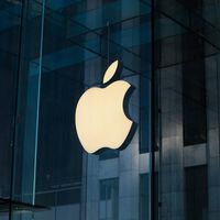 "Va a cambiar el futuro". Apple se rinde ante la IA y Tim Cook confirma que tienen sorpresas para finales de este año