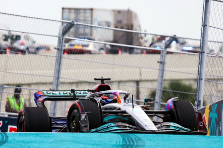 George Russell muestra el resurgir de Mercedes, el Red Bull se rompe y Carlos Sainz se estrella en Miami